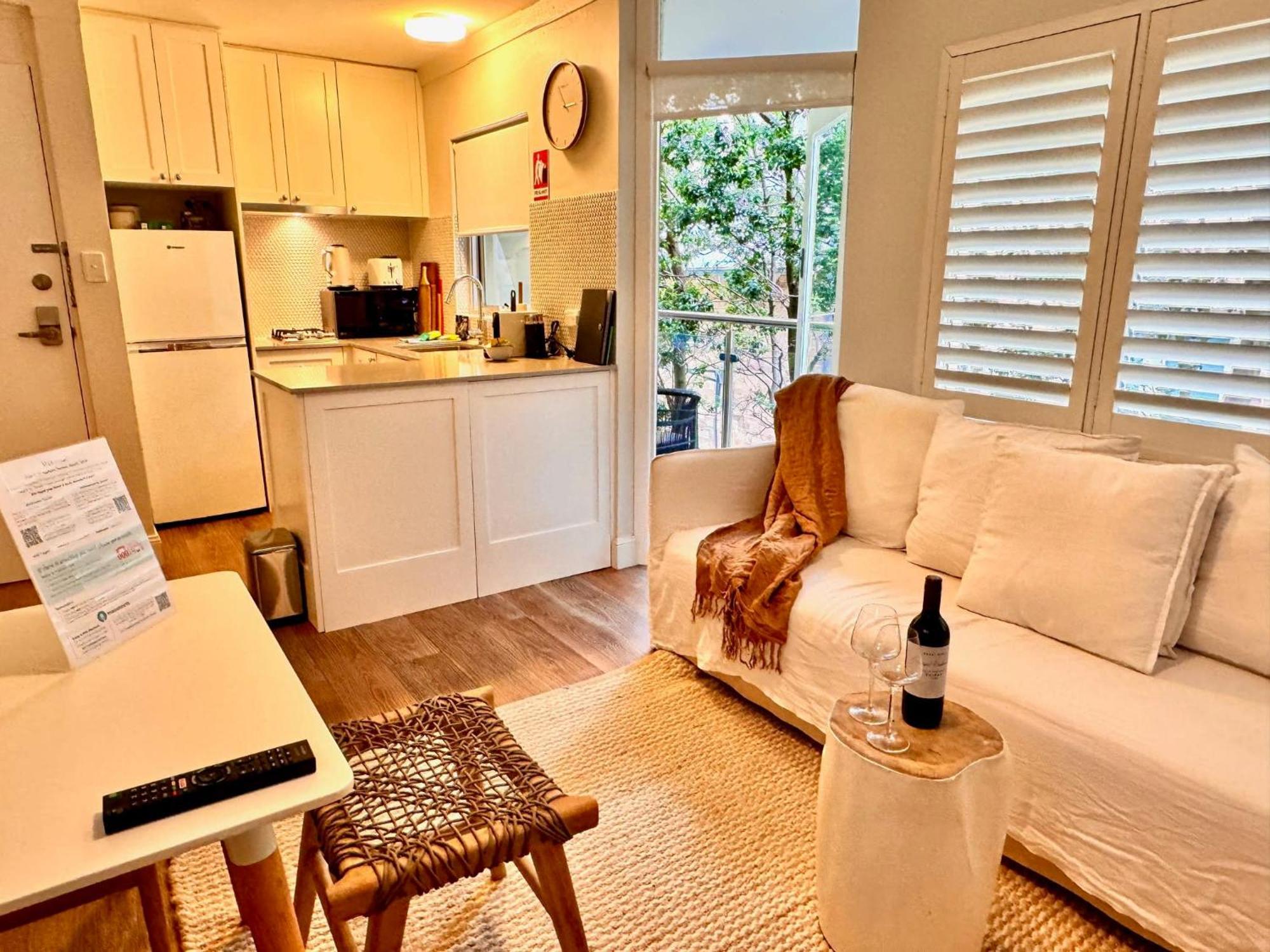 1 Bdrm Manly Beachside Apt With Parking Sydney Bagian luar foto